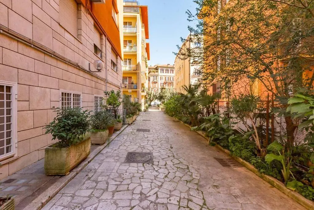 Casa Elsa piazza Mazzini-1